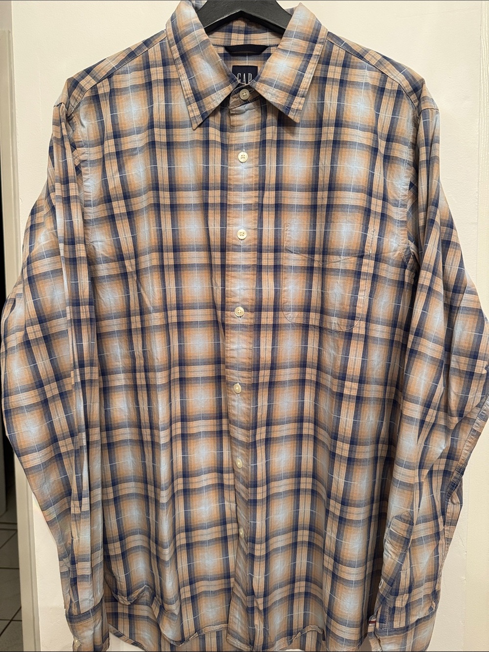 GAP Men’s Plaid Button-Down Shirt in Beige and Blue